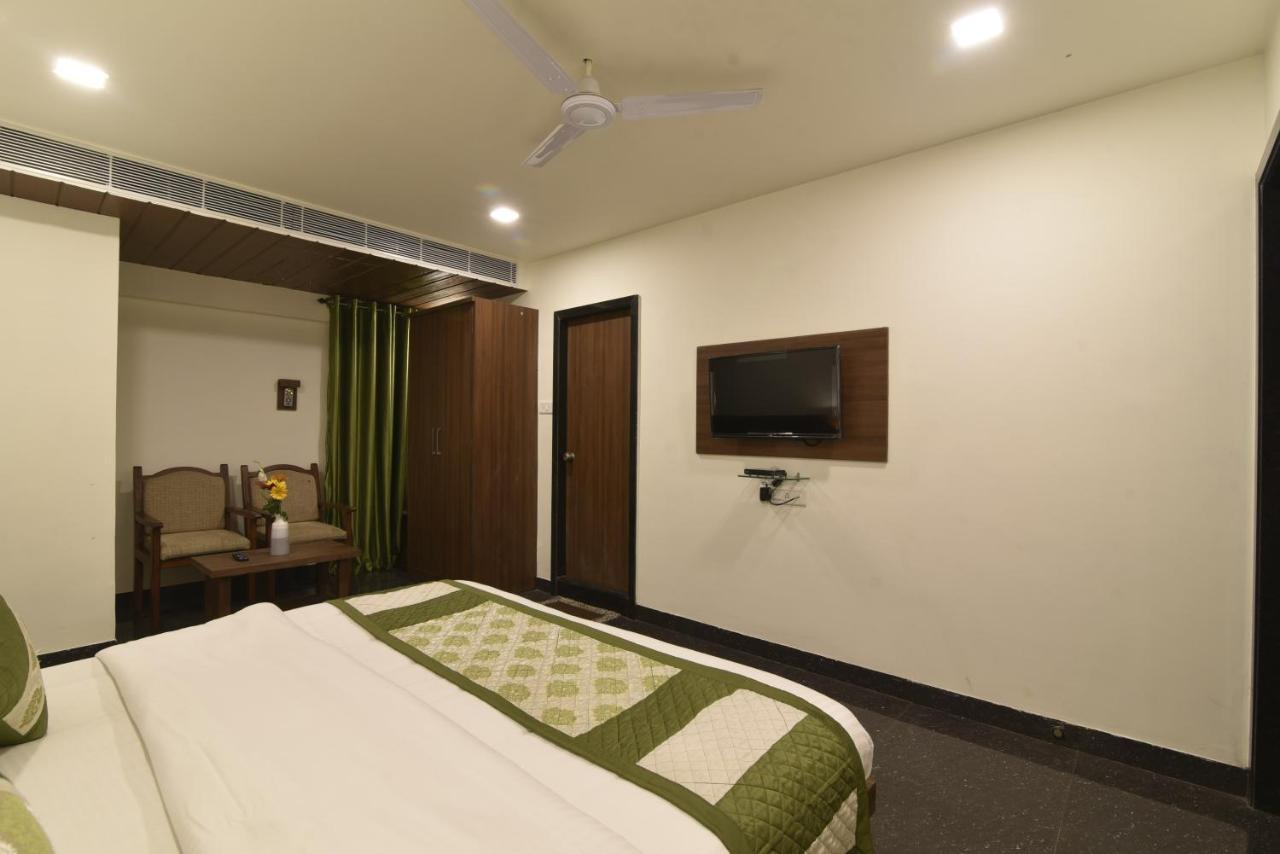 Hotel Clove Bijapur  Luaran gambar