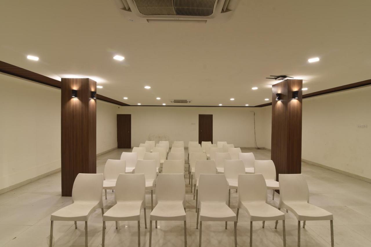 Hotel Clove Bijapur  Luaran gambar