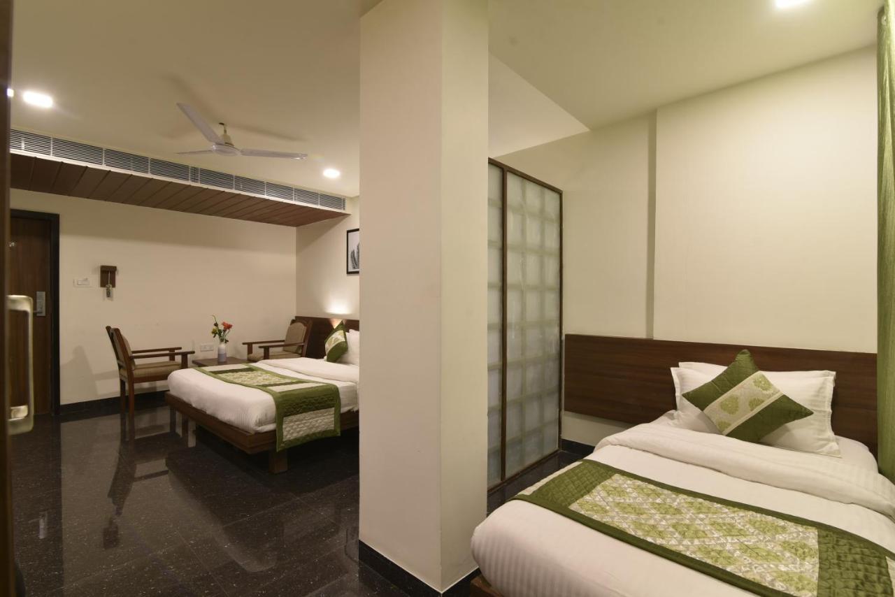 Hotel Clove Bijapur  Luaran gambar