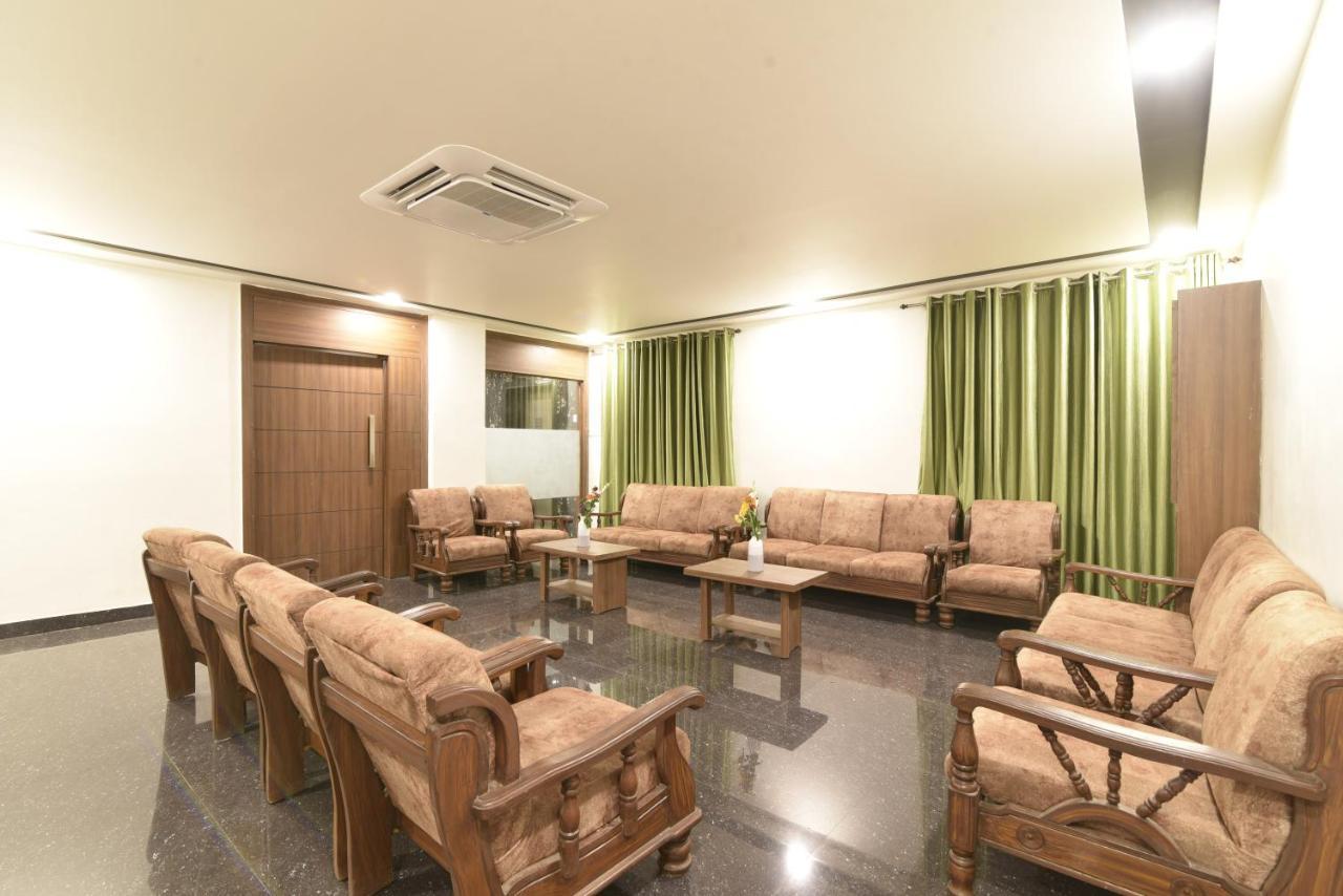 Hotel Clove Bijapur  Luaran gambar